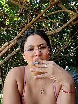 Lily-o online show from November 1, 2025, 3:17 pm