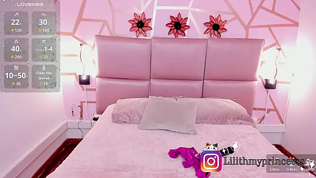 lilithSoul  online show from September 17, 2025, 11:34 am