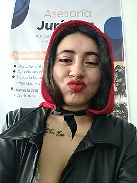 Snapshot of AMATISTA__16 chatting on October 31, 2025, 12:35 pm AMATISTA 16 online show from October 31, 2025, 12:35 pm