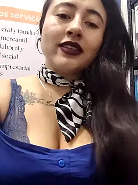 Snapshot of AMATISTA__16 chatting on April 15, 2026, 12:32 pm AMATISTA 16 online show from April 15, 2026, 12:32 pm