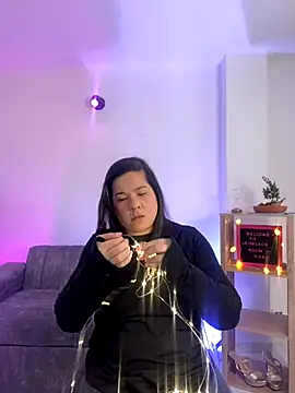 Snapshot of leiablack chatting on October 23, 2025, 11:31 am leiablack online show from October 23, 2025, 11:31 am