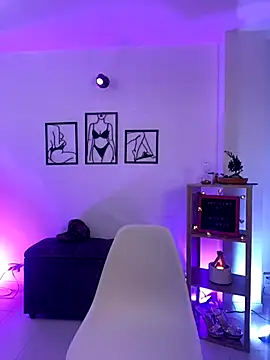 Snapshot of leiablack chatting on December 2, 2025, 11:23 am leiablack online show from December 2, 2025, 11:23 am