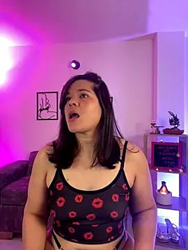 Snapshot of leiablack chatting on October 31, 2025, 12:02 pm leiablack online show from October 31, 2025, 12:02 pm