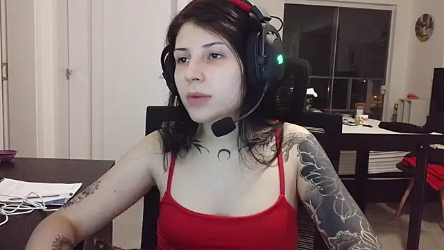 Snapshot of Privad_ravenna chatting on June 9, 2026, 11:17 pm Privad ravenna online show from June 9, 2026, 11:17 pm