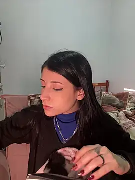 Snapshot of Privad_ravenna chatting on June 23, 2026, 6:06 pm Privad ravenna online show from June 23, 2026, 6:06 pm