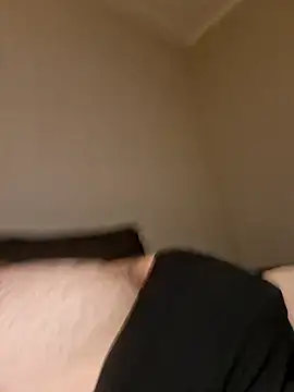 Snapshot of Bamse28 chatting on November 28, 2025, 11:49 pm Bamse28 online show from November 28, 2025, 11:49 pm