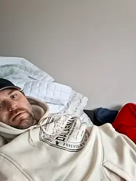 Snapshot of Bamse28 chatting on February 25, 2026, 7:52 am Bamse28 online show from February 25, 2026, 7:52 am