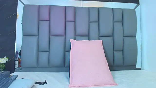 Roxana gomez online show from January 14, 2026, 3:10 am