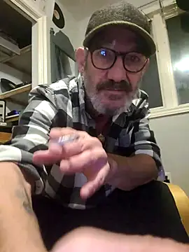 Snapshot of FoxnMouse chatting on November 28, 2025, 12:55 am FoxnMouse online show from November 28, 2025, 12:55 am