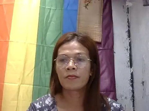 juicycum069 online show from May 1, 2026, 6:46 pm