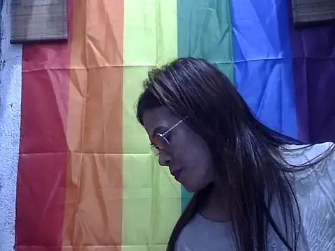juicycum069 online show from July 16, 2026, 8:11 am