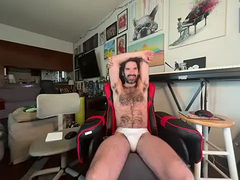Pupscritch online show from May 6, 2026, 5:17 pm