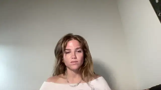 sweetceeme online show from May 3, 2026, 8:52 am