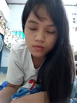 Snapshot of Anny-ly chatting on September 12, 2025, 9:09 am Anny-ly online show from September 12, 2025, 9:09 am