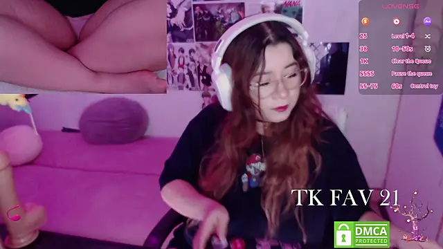 Pink girl0n online show from May 11, 2026, 4:59 pm