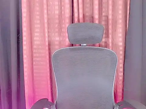 Snapshot of vikkylustfullgodess chatting on October 20, 2025, 1:55 pm vikkylustfullgodess online show from October 20, 2025, 1:55 pm