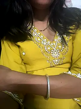 Snapshot of modelnishu chatting on October 25, 2025, 2:50 pm modelnishu online show from October 25, 2025, 2:50 pm