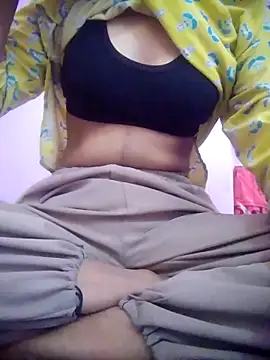 Snapshot of modelnishu chatting on December 2, 2025, 6:59 am modelnishu online show from December 2, 2025, 6:59 am