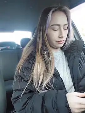 Snapshot of Reina_Cummings chatting on March 13, 2026, 6:07 am Reina Cummings online show from March 13, 2026, 6:07 am