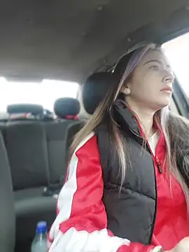 Snapshot of Reina_Cummings chatting on March 12, 2026, 6:17 am Reina Cummings online show from March 12, 2026, 6:17 am