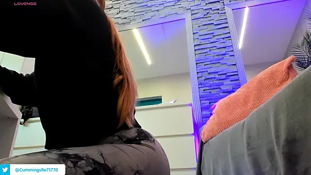 Snapshot of Reina_Cummings chatting on March 20, 2026, 7:20 am Reina Cummings online show from March 20, 2026, 7:20 am