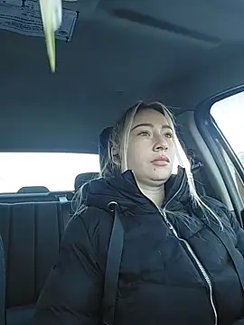 Reina Cummings online show from February 3, 2026, 6:22 am