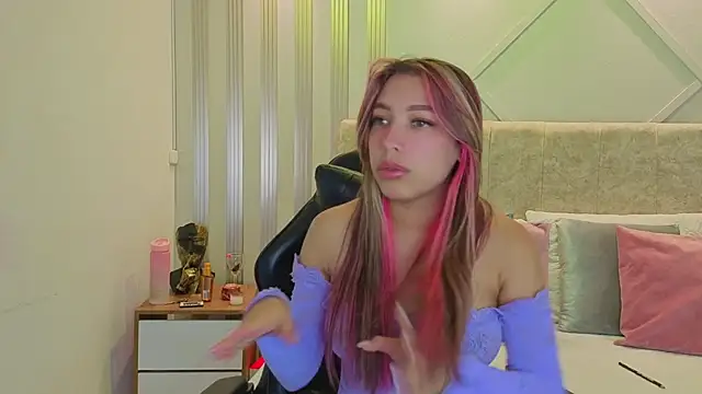 Snapshot of nami_sweet_ chatting on October 24, 2025, 11:42 am nami sweet online show from October 24, 2025, 11:42 am