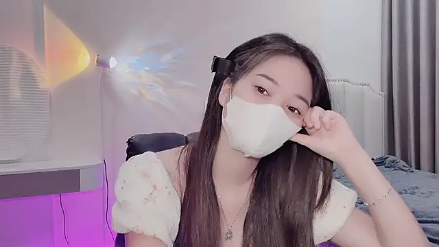 Snapshot of _Dorry_ chatting on November 19, 2025, 7:03 pm Dorry online show from November 19, 2025, 7:03 pm