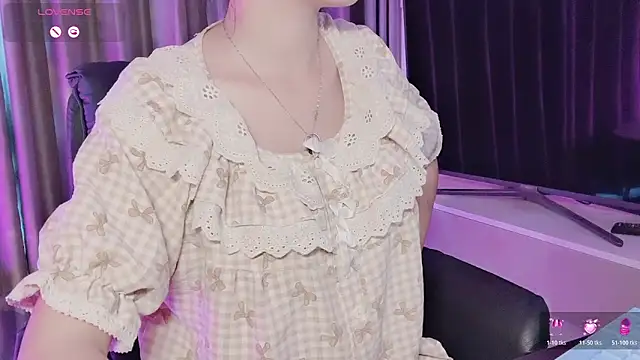 Snapshot of _Dorry_ chatting on November 8, 2025, 8:51 am Dorry online show from November 8, 2025, 8:51 am