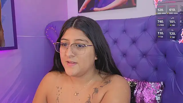 Snapshot of megann__up chatting on July 13, 2026, 3:17 am megann up online show from July 13, 2026, 3:17 am