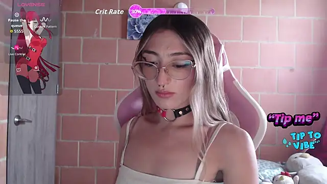 Andrea camilaaa online show from November 22, 2025, 4:06 pm