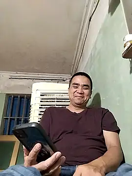 Snapshot of HoangNam20x chatting on October 31, 2025, 11:51 am HoangNam20x online show from October 31, 2025, 11:51 am