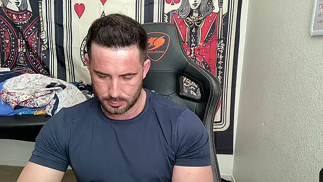 brettmycles28 online show from March 12, 2026, 3:49 pm