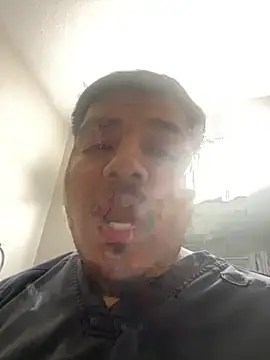 uli2bad online show from December 3, 2025, 12:01 am