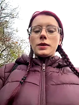 raen001 online show from November 18, 2025, 8:50 am