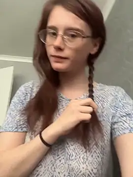 raen001 online show from September 14, 2025, 4:40 pm