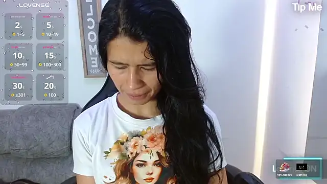 Snapshot of luna_starr69 chatting on October 27, 2025, 12:39 pm luna starr69 online show from October 27, 2025, 12:39 pm