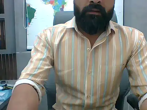 Snapshot of autophile-indian chatting on April 1, 2026, 1:52 pm autophile-indian online show from April 1, 2026, 1:52 pm