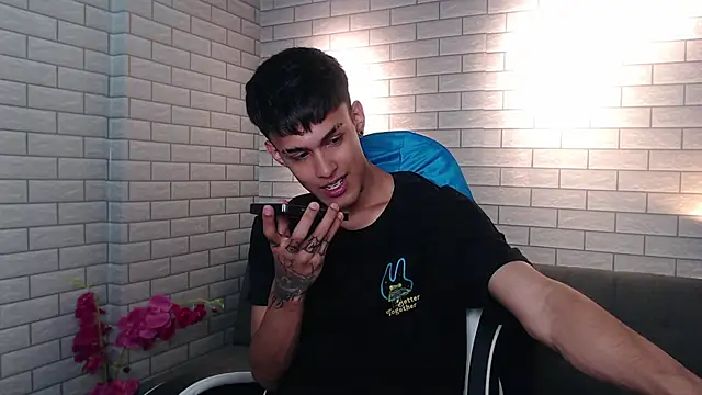 Thiago twink online show from September 19, 2025, 2:37 am