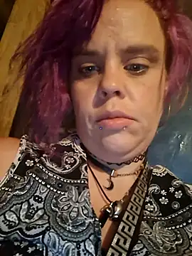 Snapshot of TWiSTYTheTwizted chatting on August 8, 2026, 6:42 am TWiSTYTheTwizted online show from August 8, 2026, 6:42 am