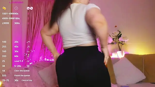 Miss Mila  online show from April 30, 2026, 6:37 pm