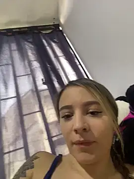 Snapshot of karla-thomsom10 chatting on October 2, 2025, 9:29 pm karla-thomsom10 online show from October 2, 2025, 9:29 pm