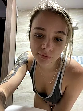 Snapshot of karla-thomsom10 chatting on September 22, 2025, 10:49 pm karla-thomsom10 online show from September 22, 2025, 10:49 pm