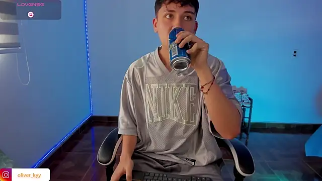 Snapshot of Casper___kyy chatting on November 26, 2025, 1:00 pm Casper kyy online show from November 26, 2025, 1:00 pm