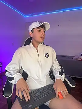 Snapshot of Casper___kyy chatting on December 3, 2025, 3:55 pm Casper kyy online show from December 3, 2025, 3:55 pm