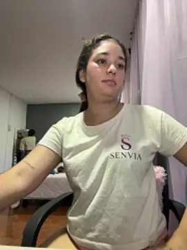 lana rousse01 online show from December 18, 2025, 11:19 pm