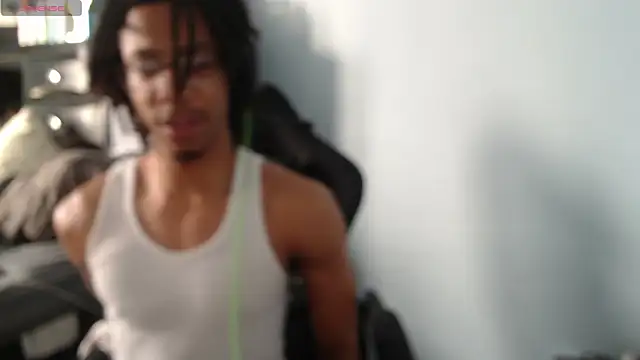 Mrlight1k online show from February 1, 2026, 3:10 pm