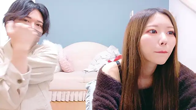 Snapshot of Reto-sama chatting on November 13, 2025, 11:25 am Reto-sama online show from November 13, 2025, 11:25 am