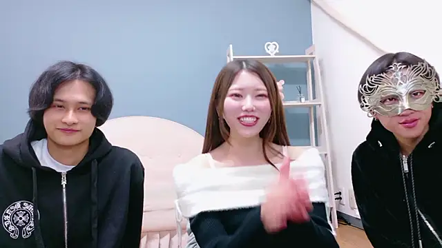 Snapshot of Reto-sama chatting on October 22, 2025, 4:06 pm Reto-sama online show from October 22, 2025, 4:06 pm