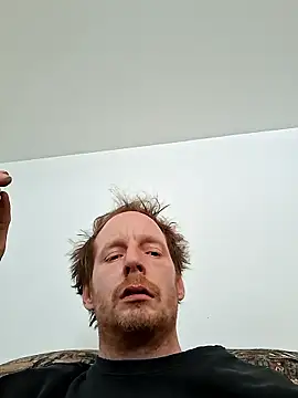 Lavoieya online show from January 13, 2026, 6:12 pm